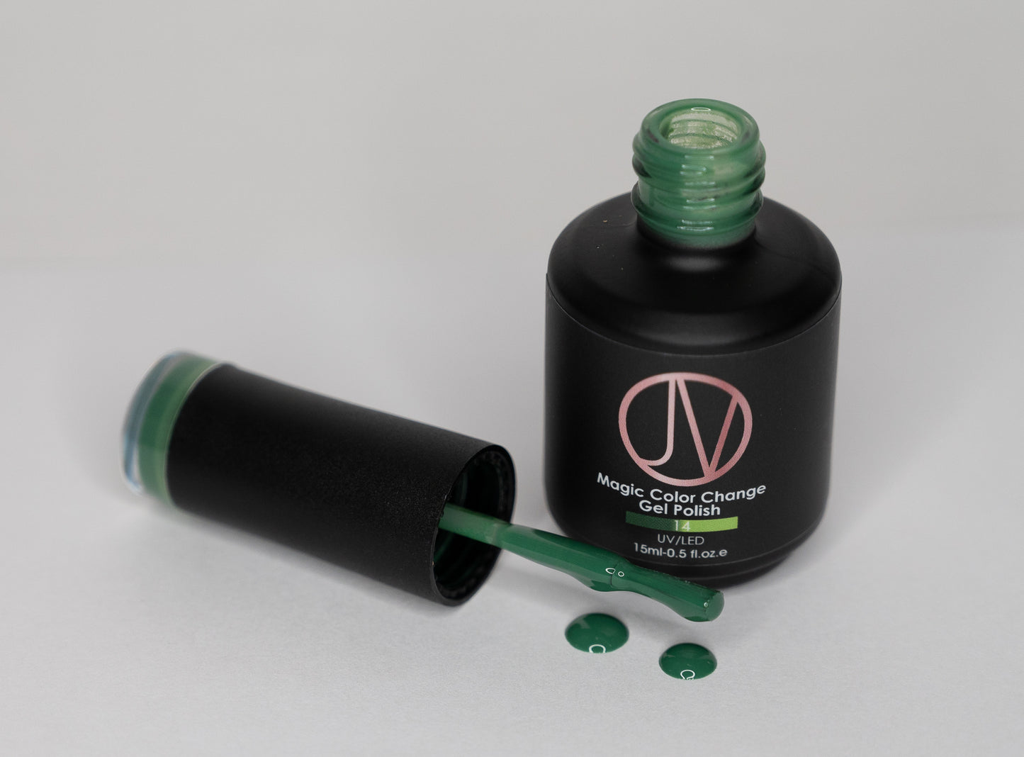 Magic Color Change Gel Polish - Forest Envy, dark green to neon green thermal gel for nails