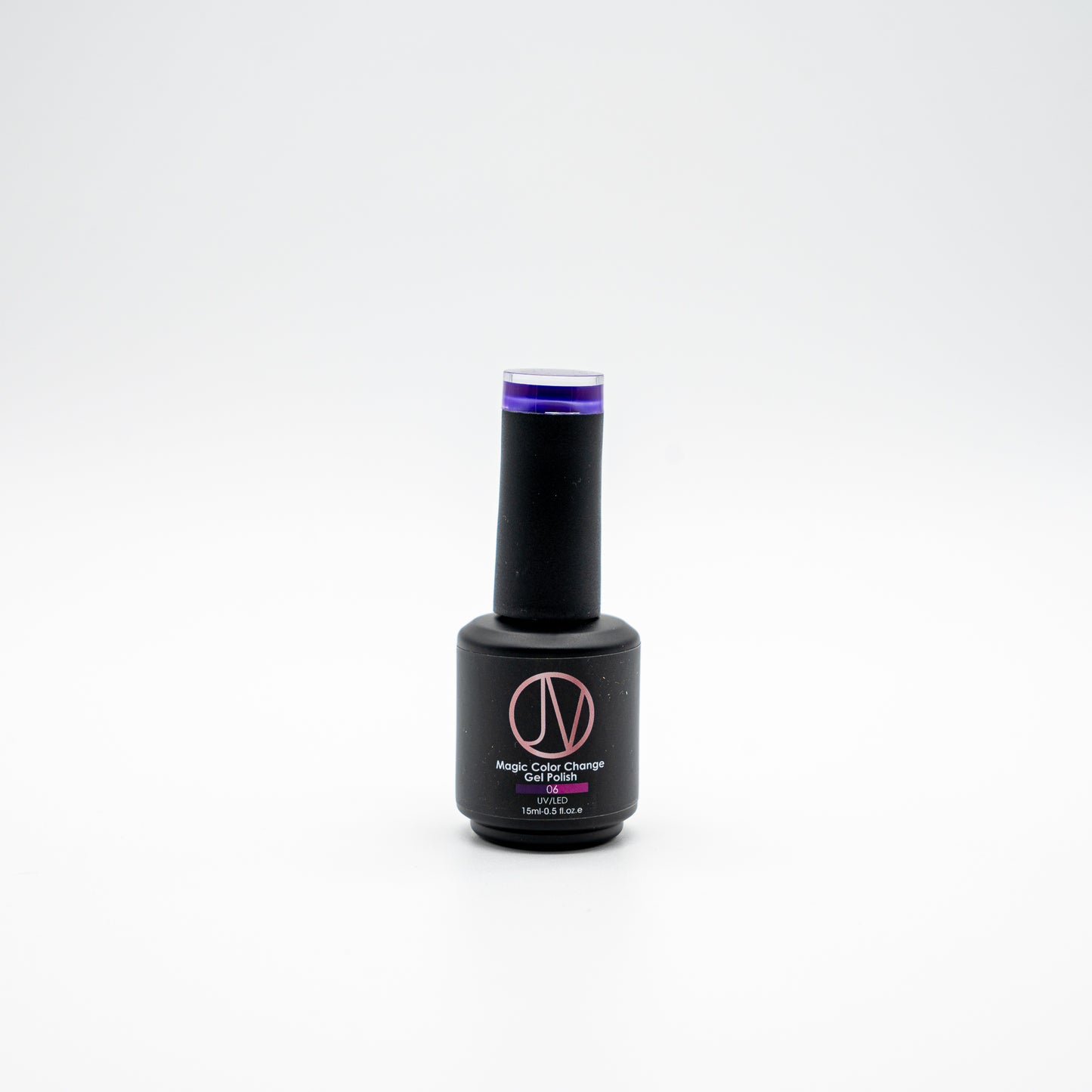 Royal Amethyst Magic Color Change Gel Polish – transitions from deep royal purple to vibrant magenta-pink with heat. High-pigment, long-lasting formula.