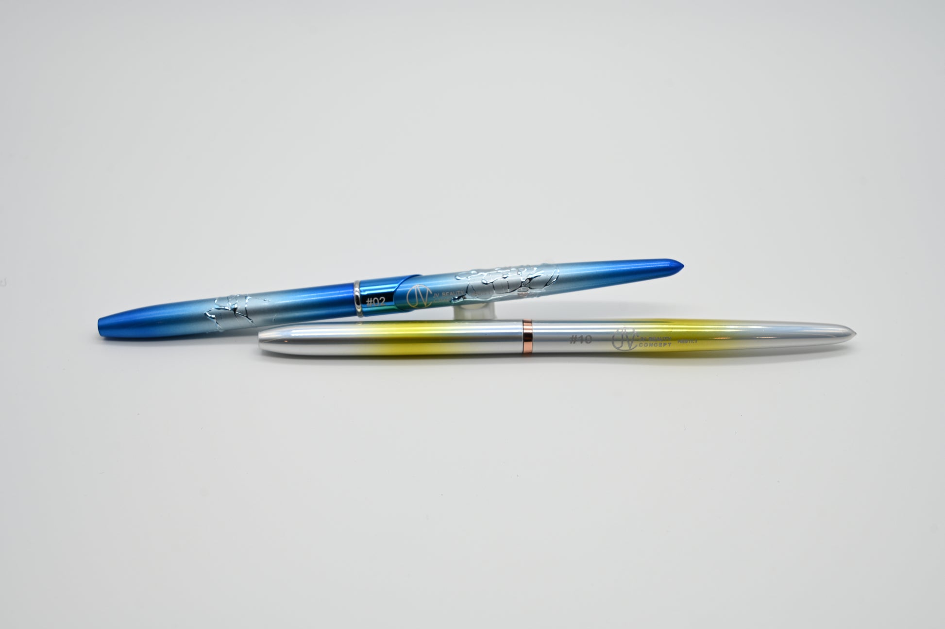 Kolinsky Acrylic Brush #10 – perfect for precise acrylic nail sculpting, smooth bead pickup, and effortless control for salon-quality nails.