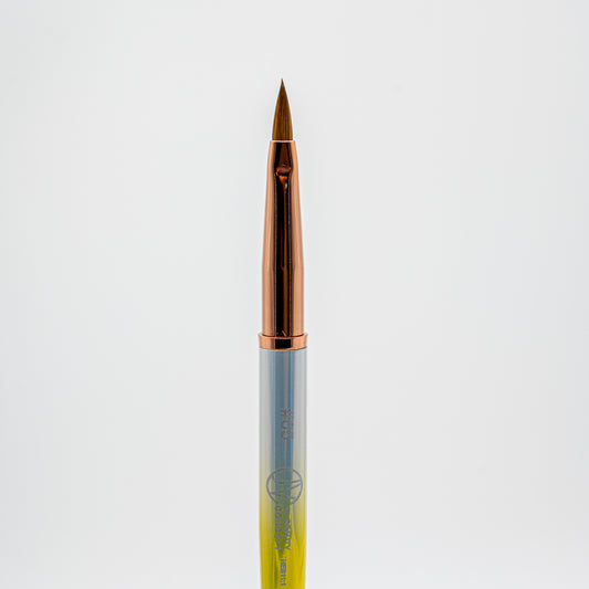 Kolinsky Brush 3D #5 for creating detailed and dimensional nail art designs.