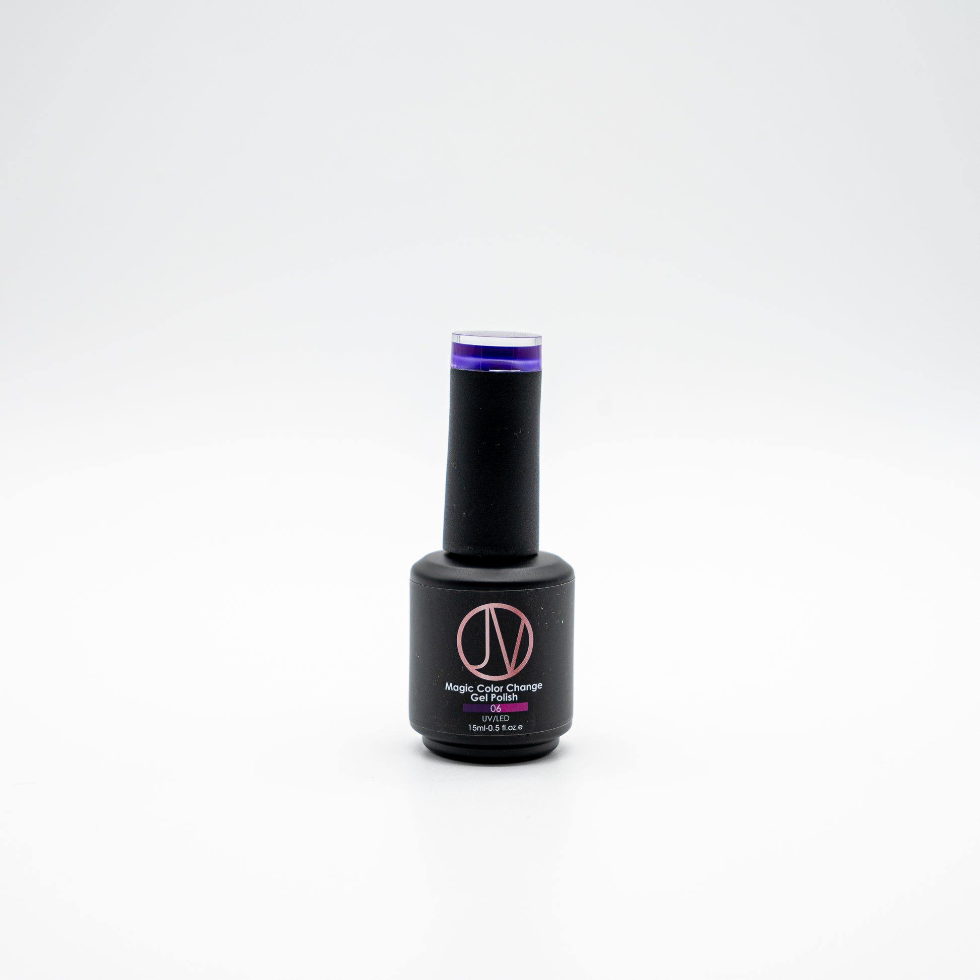 Royal Amethyst Magic Color Change Gel Polish – transitions from deep royal purple to vibrant magenta-pink with heat. High-pigment, long-lasting formula.